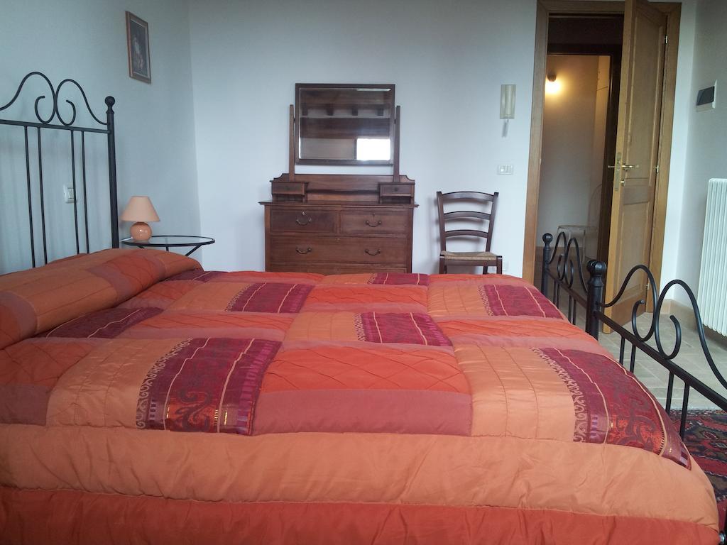 Residenza Sant'Agnese Bed & Breakfast Assisi Oda fotoğraf